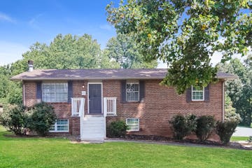 920 DAYTON DR SEYMOUR, TN 37865